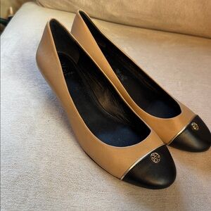 Tory Burch Tan and Black Wedges